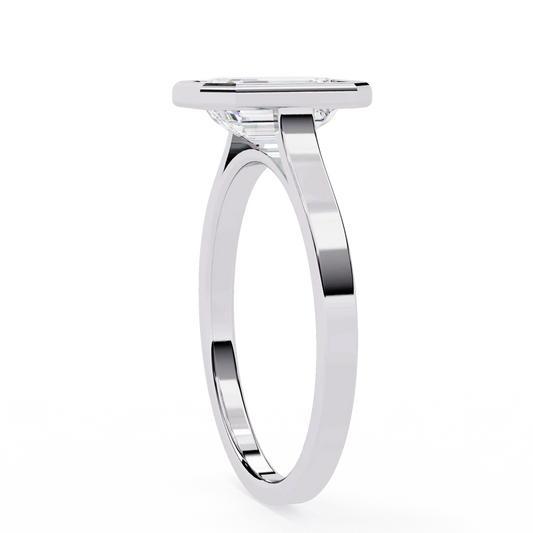 Stunning Emerald-Cut Diamond Engagement Ring in 925 Silver