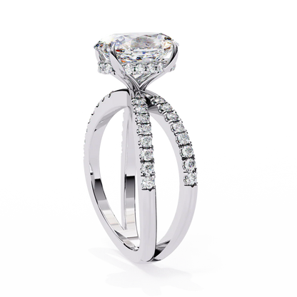 Oval-Cut Diamond Engagement Ring with Split Shank Pave Band in 925 Silver | Elegant Bridal Fine Jewelry (1CT)